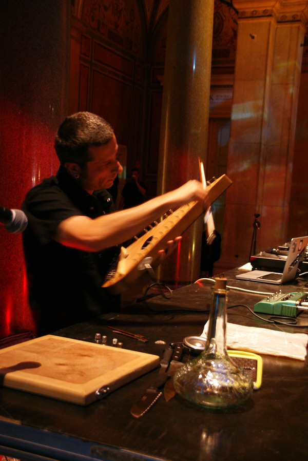 Philippe Petit : Guitar Heroic